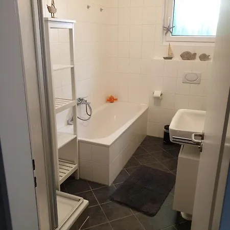 Voelker, Wenige Schritte Zum Meer, Wlan, 3 Sz, Geeignet, Sackgasse, Horumersiel - Nordsee, Erdgeschoss Appartamento